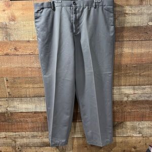 Dockers relaxed fit pants men's 42 x32